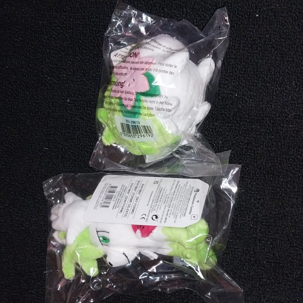 Pokemon Center Shaymin (Sky Form) & (Land Form) Plush